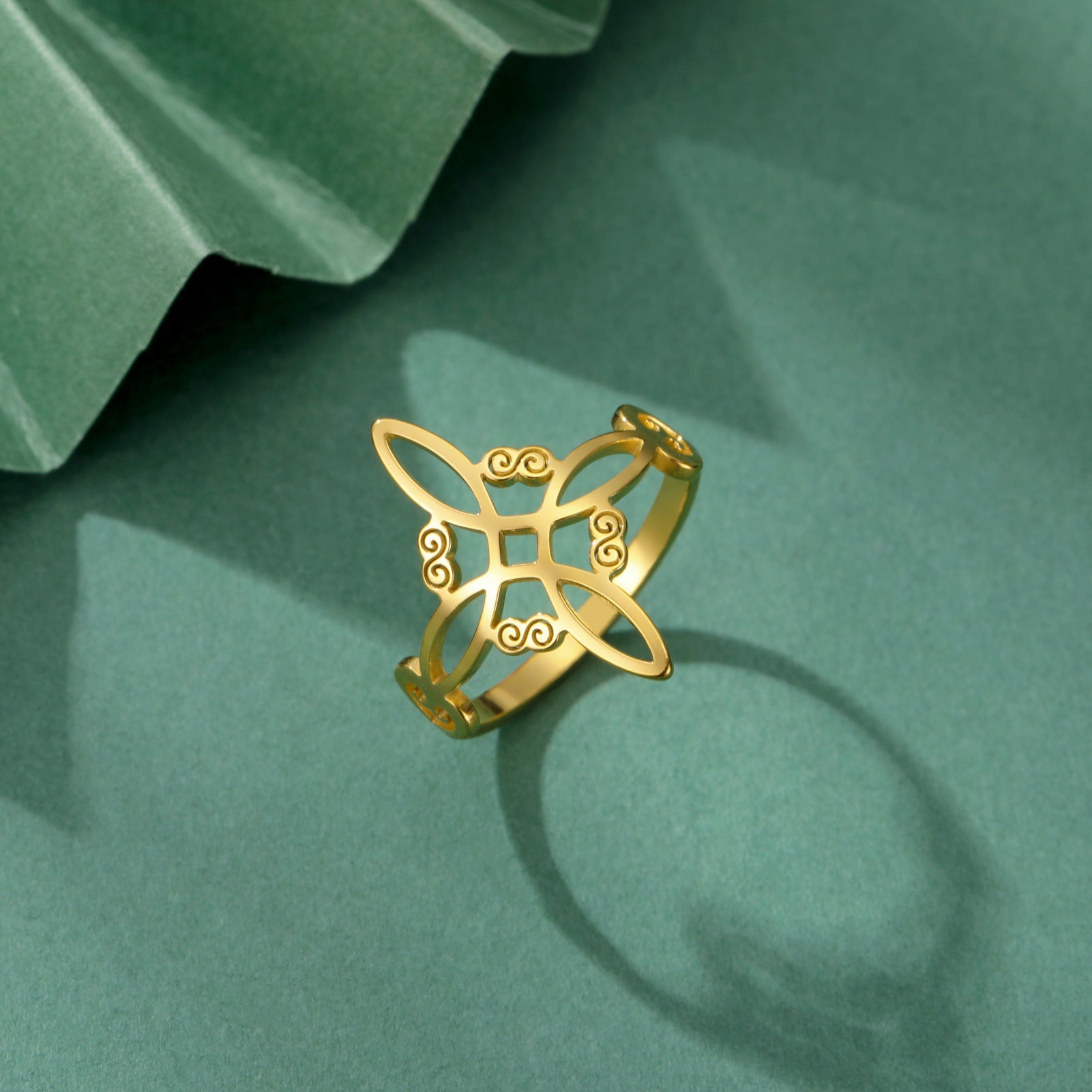 Cincin Titanium Steel Motif Celtic – Desain Fashion Unisex, Trendi & Tahan Lama perhiasandirect