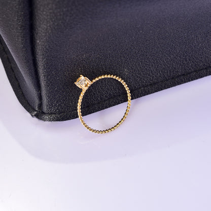 Cincin Tali Pilin Zircon Oval — Cincin Wanita Baja Titanium Elegan & Anti Karat