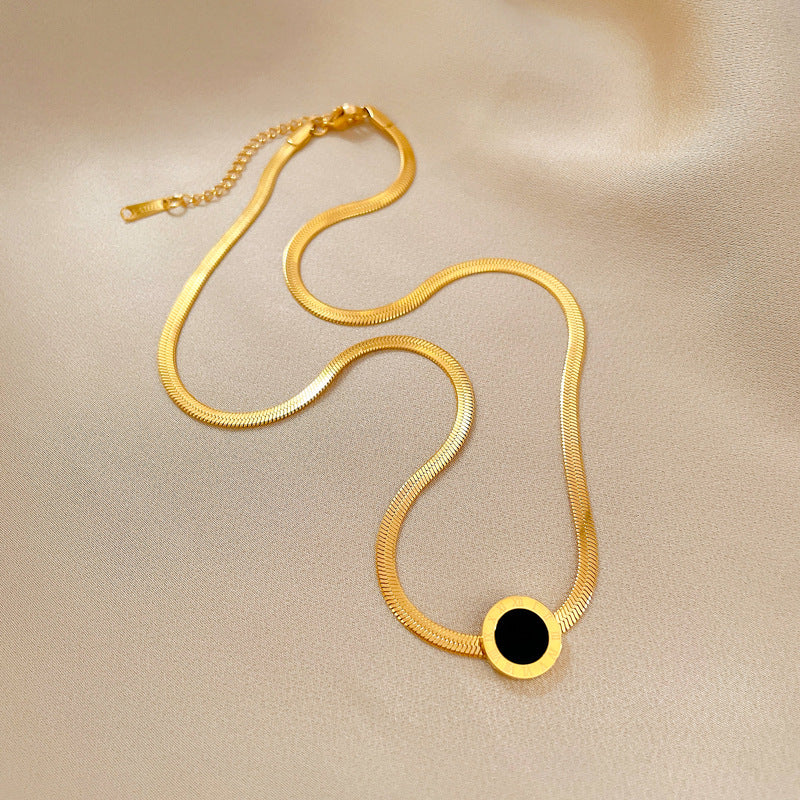 Kalung Wanita Liontin Bulat Romawi Elegan Minimalis perhiasandirect