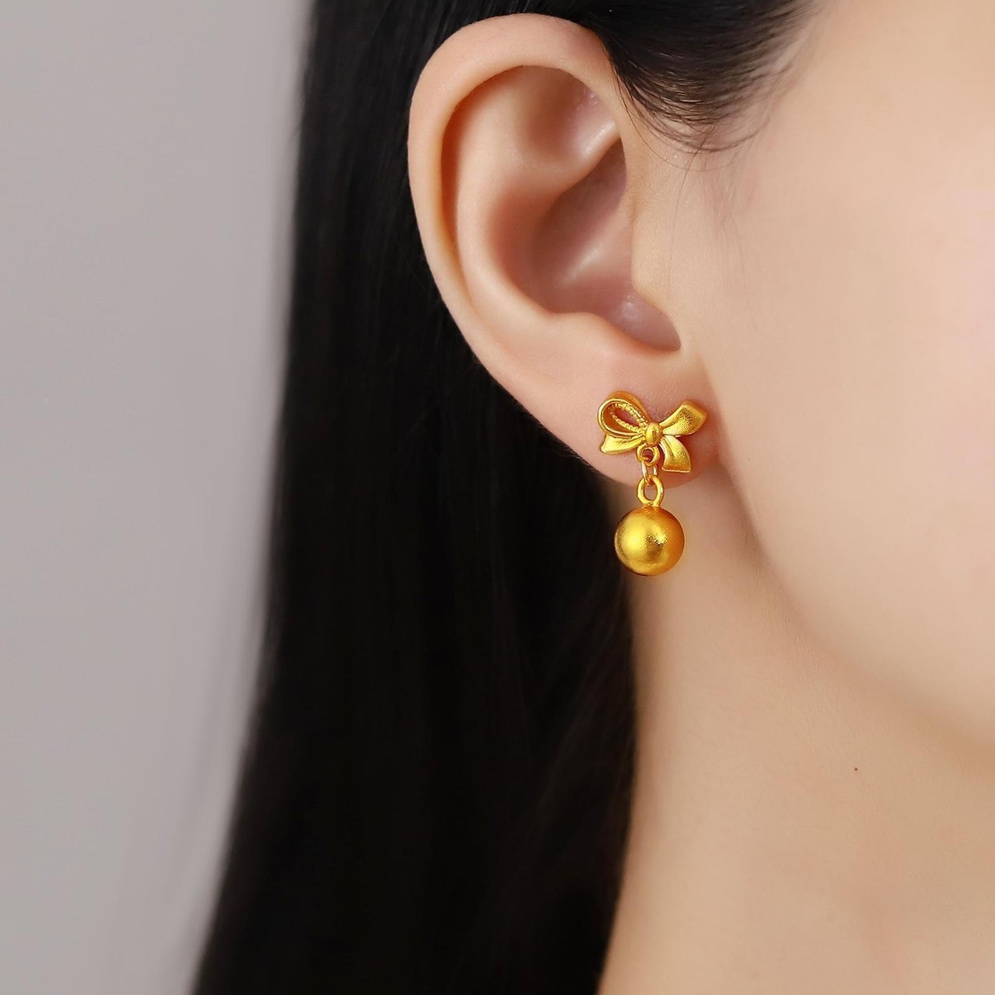 Anting Wanita 2026 Motif Pita & Bunga Lily of the Valley – Elegan, Manis & Desain Kekinian