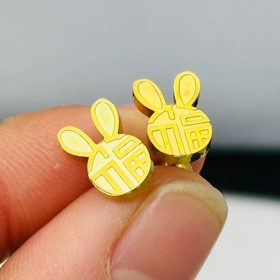 Anting Tulang Telinga Kelinci Hoki – Titanium Steel Gaya Korea, Lucu & Anti Kusam Bisa Grosir
