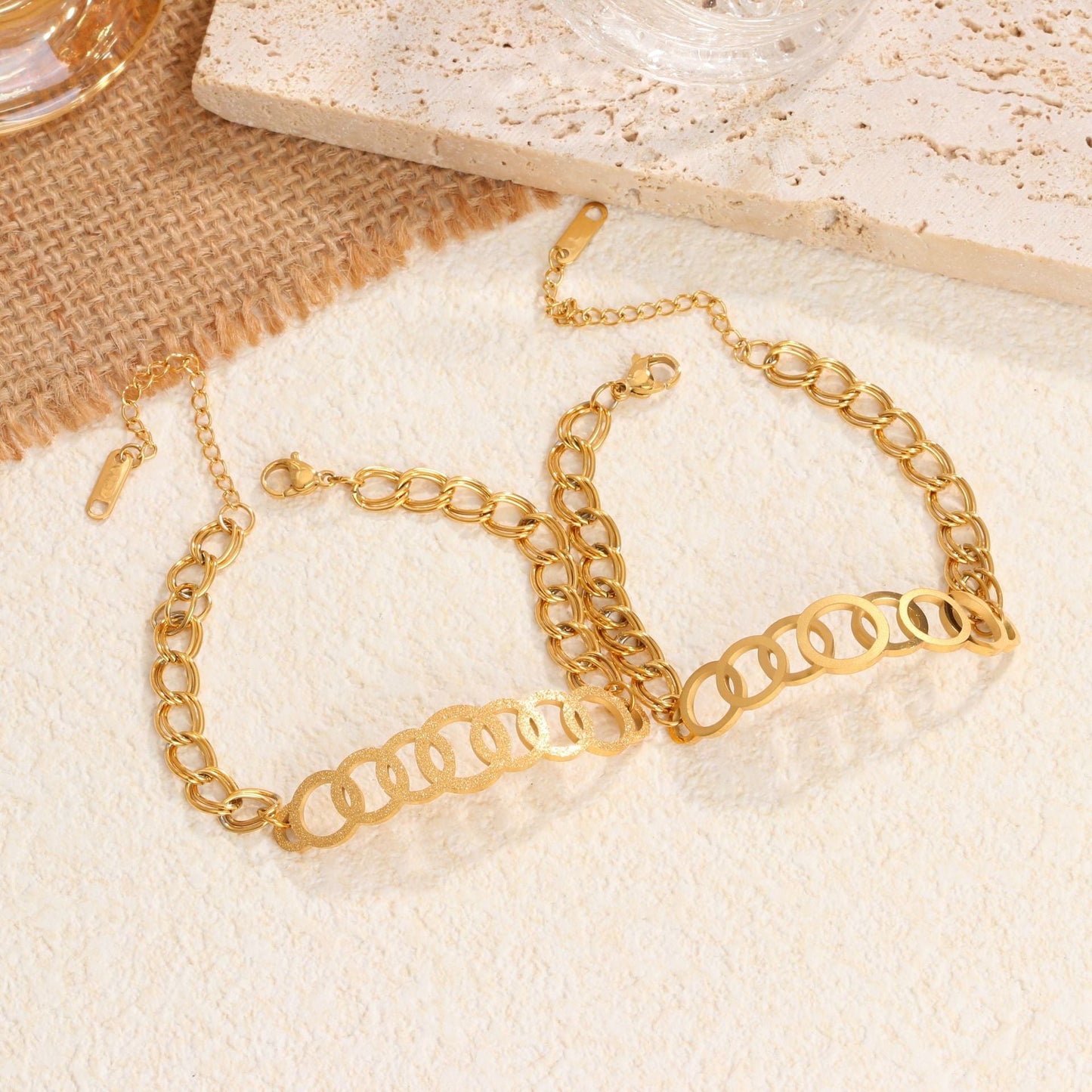 Gelang Rantai Saling Terhubung – Fashion Sederhana & Elegan, Baja Titanium Anti Pudar perhiasandirect