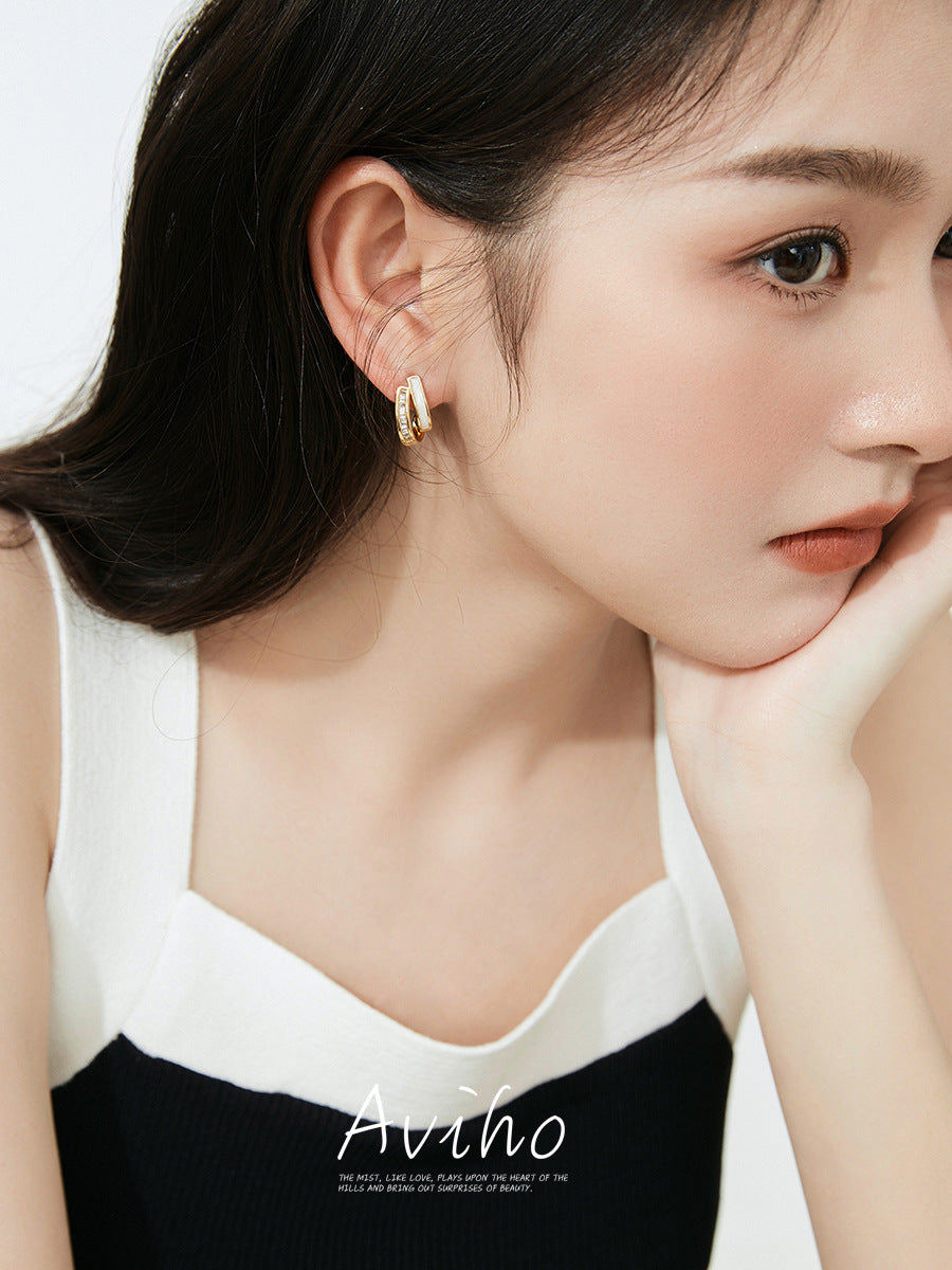 Anting Wanita Gaya Prancis – Desain Sederhana dengan Enamel & Zirkon Silang Elegan perhiasandirect
