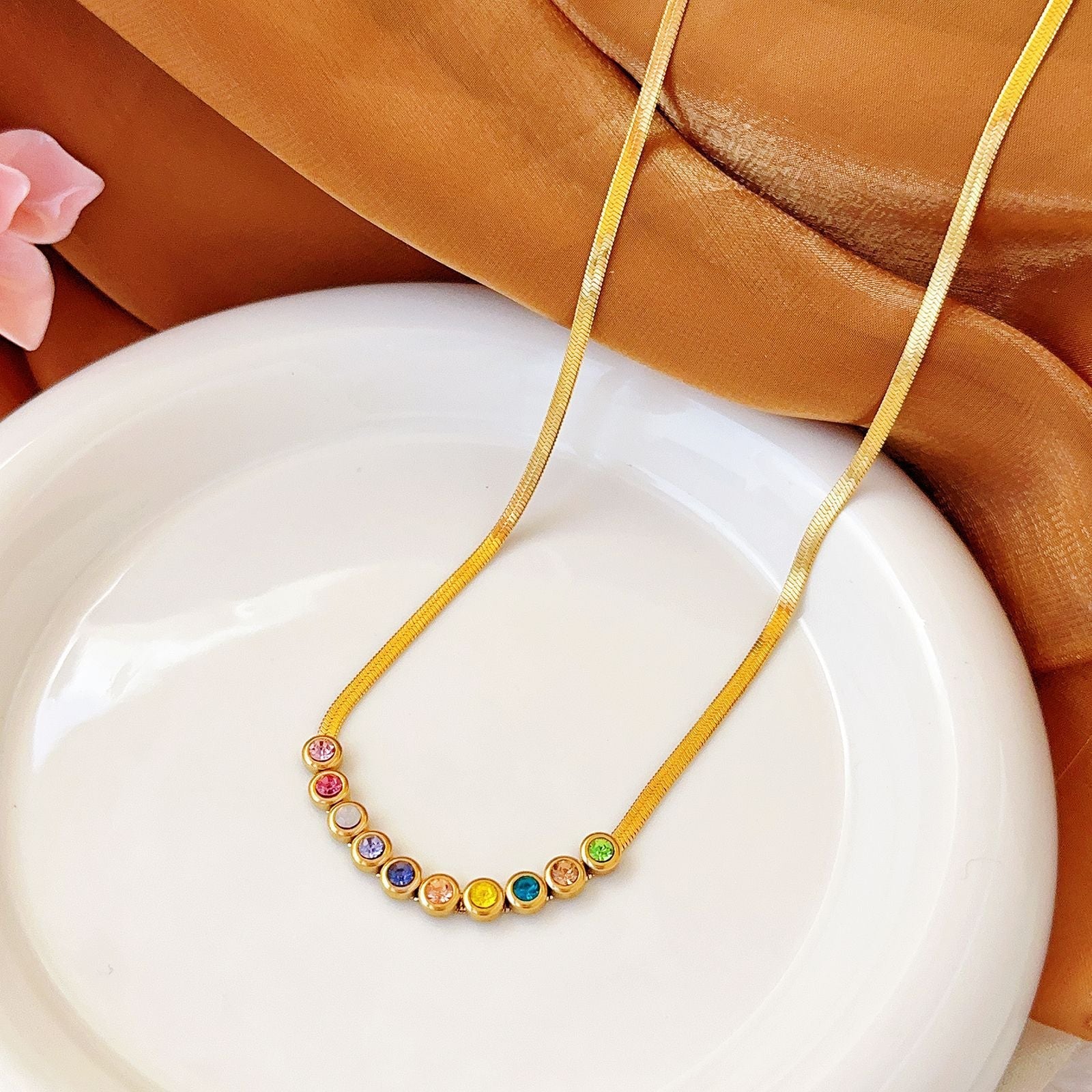 Kalung & Gelang Wanita Baja Titanium Warna Elegan perhiasandirect