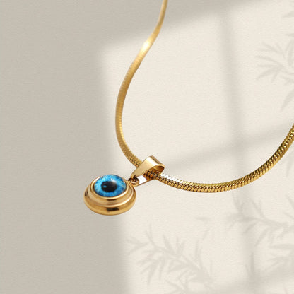 Kalung Titanium Steel Desain Angel Eye – Rantai Emas Unisex, Elegan & Trendi perhiasandirect