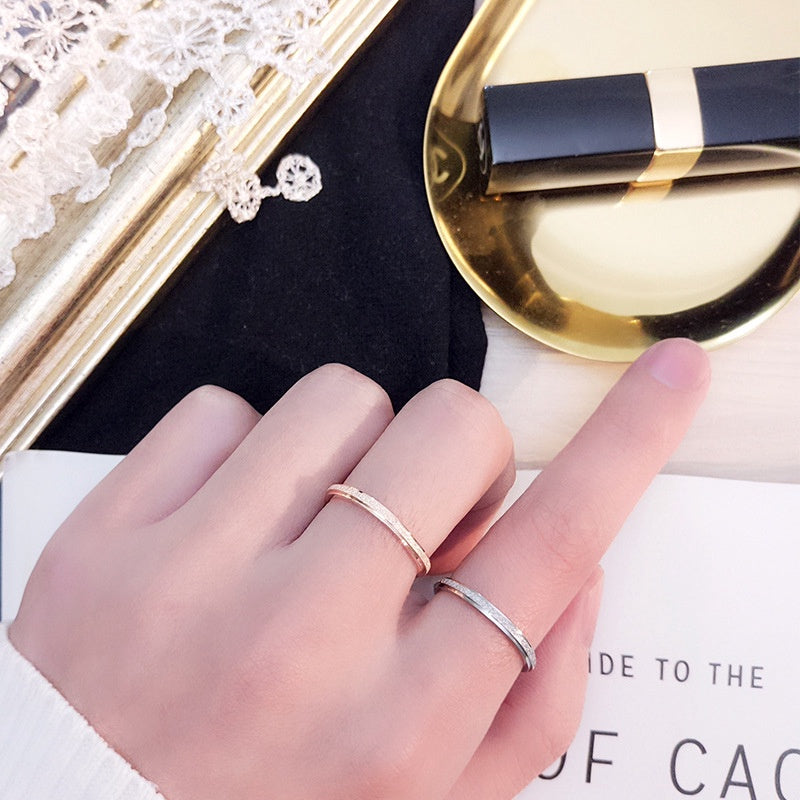 Cincin Wanita Classic Matte Frosted Sederhana - 18k Rose Gold & Stainless Steel | Perhiasan Pasangan Fashion Elegan - 我的商店