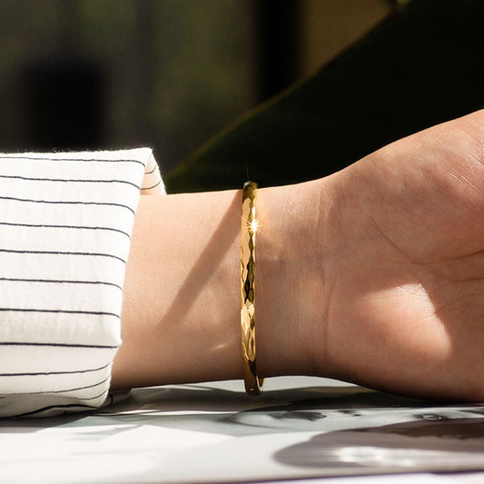 Gelang Wanita Retro Lapis Emas 18K - Stainless Steel, Tidak Kusam, Elegan & Cocok untuk Prom! - 我的商店