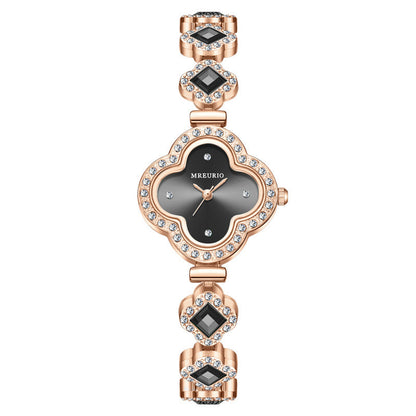 Jam Tangan Tali Rantai Wanita Clover Quartz Bunga Analog Model Keberuntungan Glamor Girly Modern Elegan Stylish - 我的商店