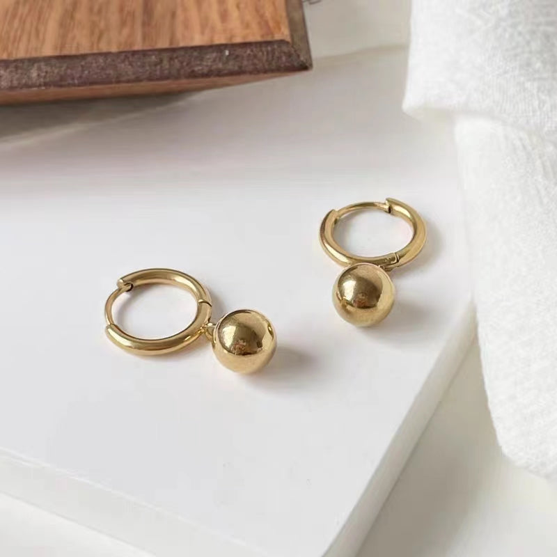 Hikaw Emas 18K Anti Pudar - Lucky Ball Stainless Steel untuk Wanita | Anting Hypoallergenic & Tahan Lama - 我的商店