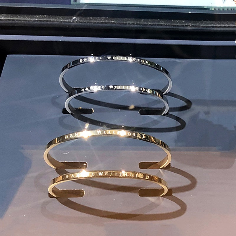 DW Gelang Pasangan Vintage - Stainless Steel Lapis Emas, Tidak Kusam, Elegan & Cocok untuk Hadiah! - 我的商店