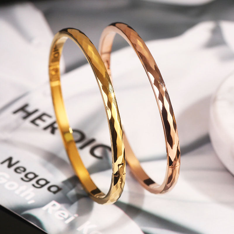 Gelang Wanita Retro Lapis Emas 18K - Stainless Steel, Tidak Kusam, Elegan & Cocok untuk Prom! - 我的商店