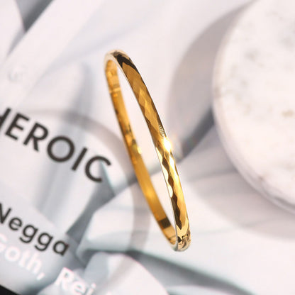Gelang Wanita Retro Lapis Emas 18K - Stainless Steel, Tidak Kusam, Elegan & Cocok untuk Prom! - 我的商店