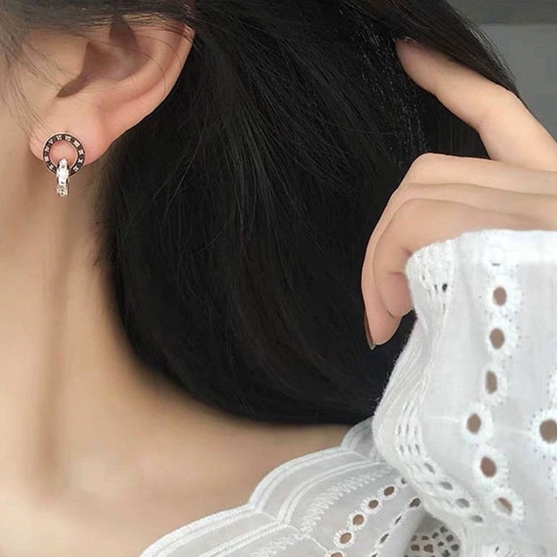 Anting Zirconia Roman Pembawa Keberuntungan - Emas Hypoallergenic Stainless Steel untuk Wanita - 我的商店