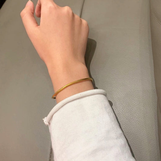 Gelang Wanita Sederhana - Stainless Steel Lapis Emas 18K Gaya Korea, Elegan & Trendi! - 我的商店