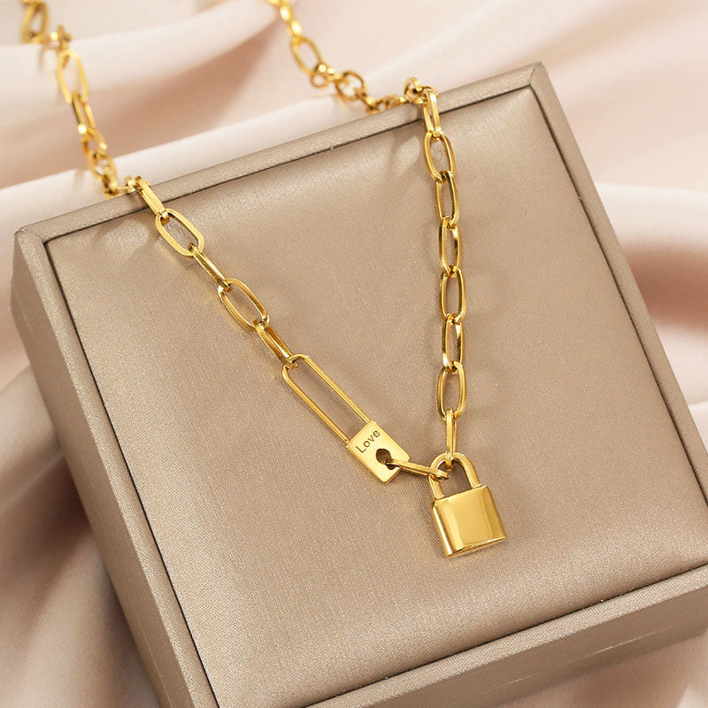 Kalung Wanita Peniti dengan Liontin Kunci Lapis Emas 18K - Stainless Steel, Elegan & Cocok untuk Hadiah! - 我的商店