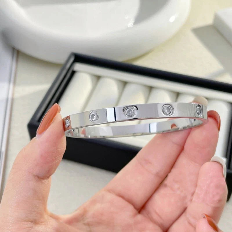 Gelang Titanium Embos Permata Aksesiris wanita trending elegan,Grosir Harga Terbaik - 我的商店