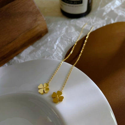 Anting Daun Semanggi Warna Emas – Hypoallergenic, Anti Kusam & Fashionable5
