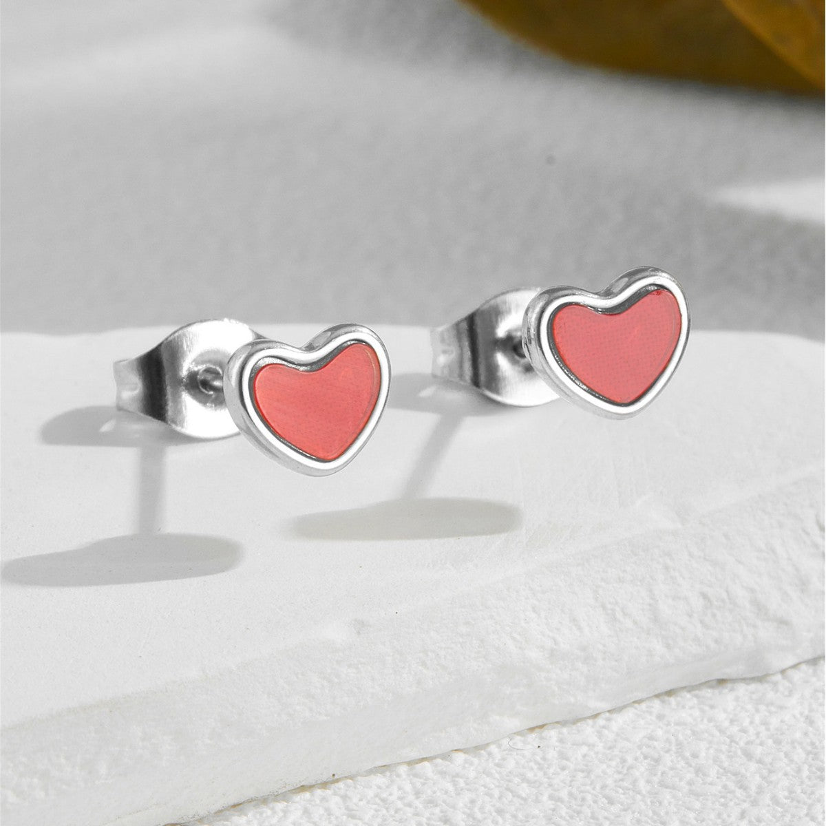 Anting Hati Merah Wanita – Desain Khusus, Gaya Populer & Mewah Ringan perhiasandirect