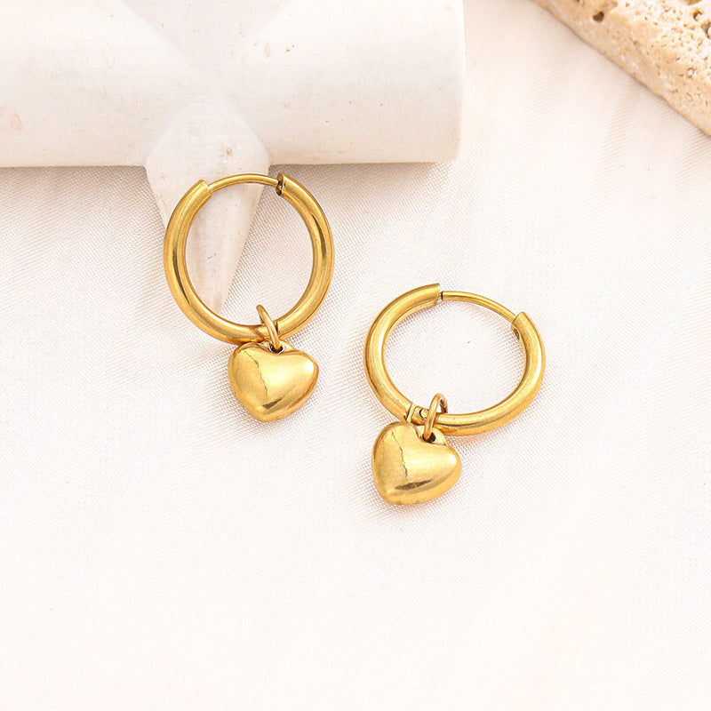 Anting Titanium Hati Persik – Tidak Memudar, Gaya Simple & Segar perhiasandirect