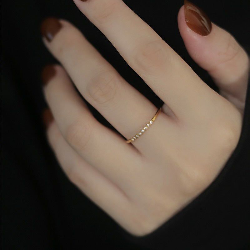 Cincin 8 Berlian Wanita - Perhiasan Emas Elegan, Aksesoris Fashion Trendy, Grosir Harga Terbaik 