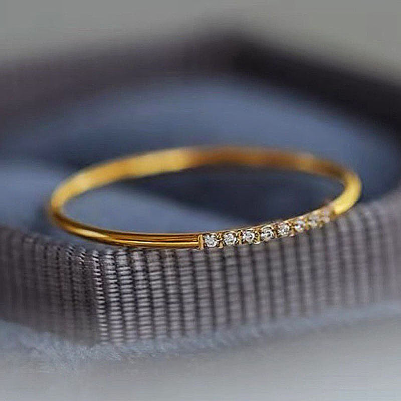 Cincin 8 Berlian Wanita - Perhiasan Emas Elegan, Aksesoris Fashion Trendy, Grosir Harga Terbaik 8