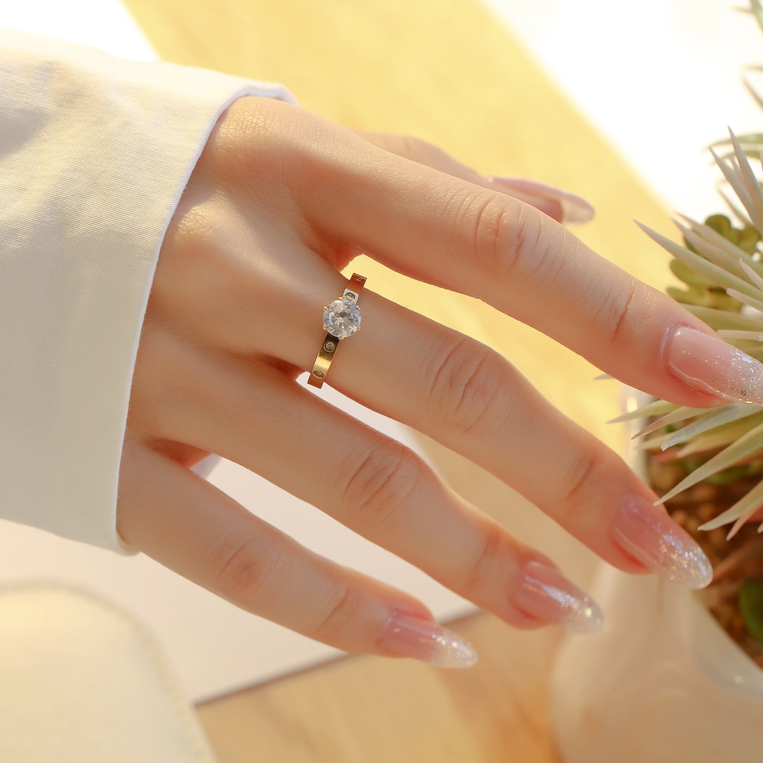Cincin Berlian Wanita - Perhiasan Stainless Steel Elegan Anti Kusam, Aksesoris Fashion Trendy, Grosir Harga Terbaik 12
