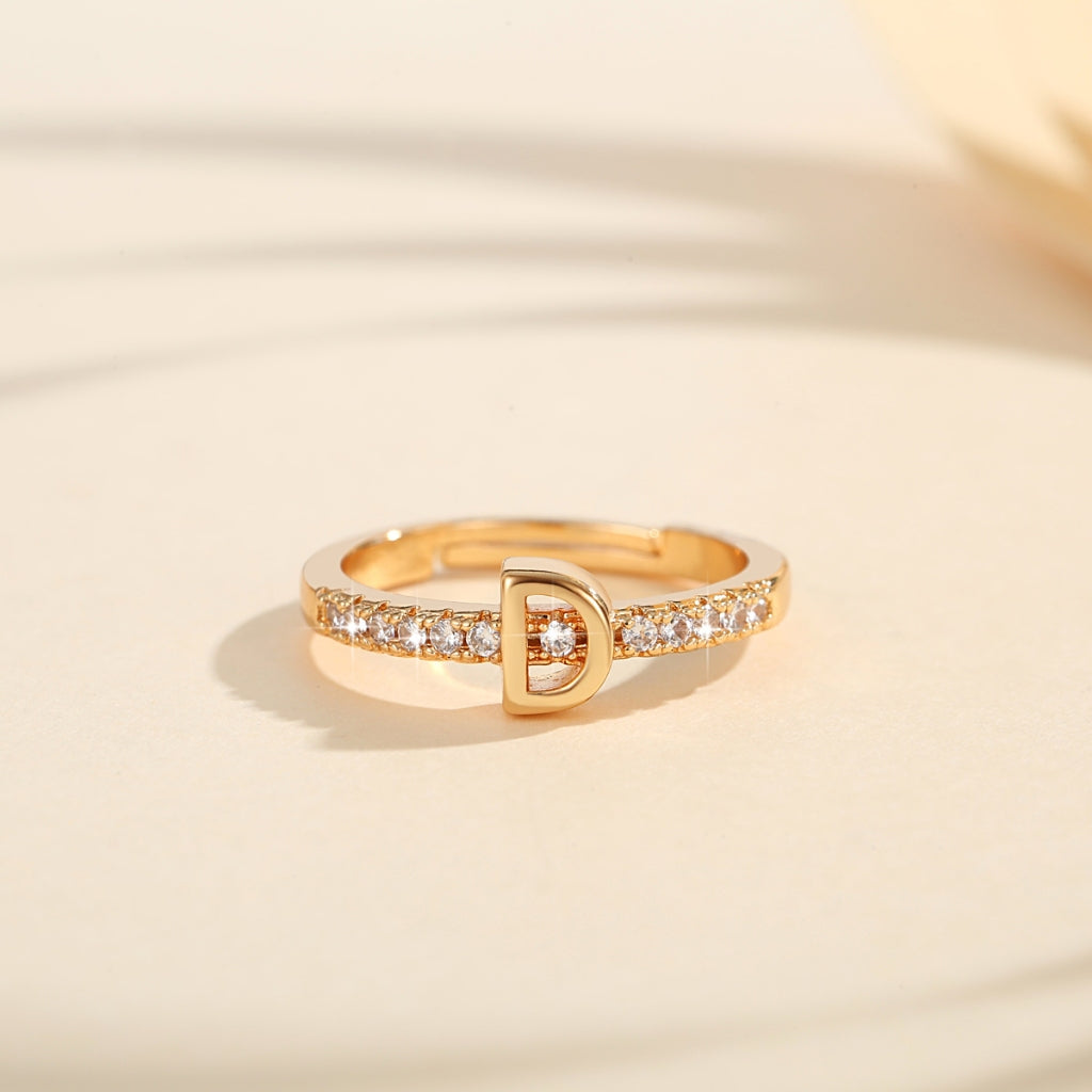 Cincin Kristal Huruf Wanita – Berlapis Emas, Bisa Disesuaikan & Elegan perhiasandirect