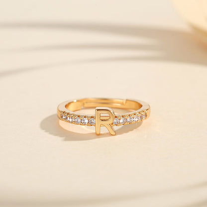 Cincin Kristal Huruf Wanita – Berlapis Emas, Bisa Disesuaikan & Elegan perhiasandirect