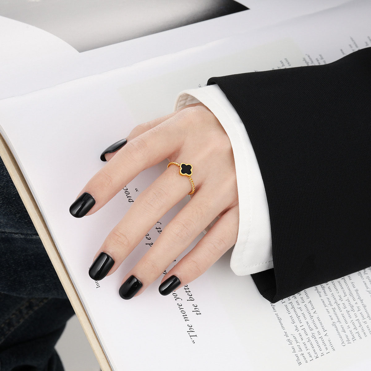 Cincin Wanita Four-leaf clover - Perhiasan Emas Anti Debu dari Baja Tahan Karat, Hadiah Istimewa, Harga Grosir Terbaik 我的商店