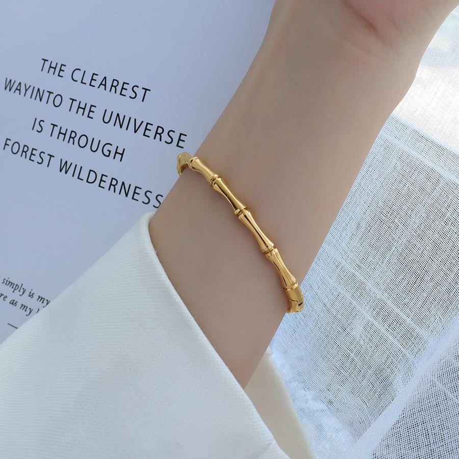Gelang Bangle Titanium Wanita Motif Bambu – Elegan, Anti Karat, Couple Style perhiasandirect