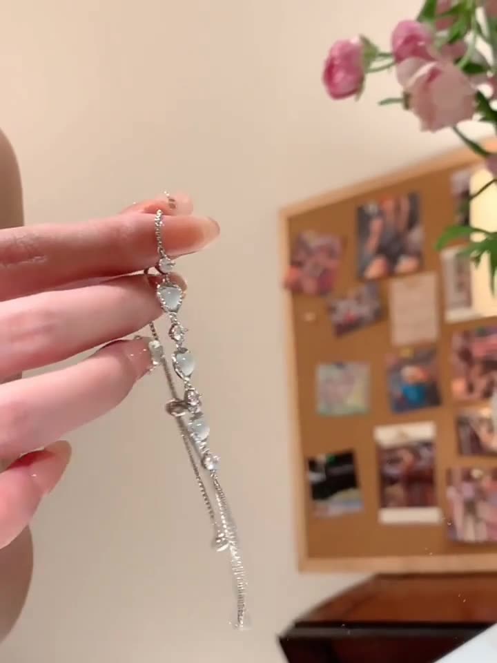 Gelang Cinta Batu Mata Kucing – Elegan & Trendy untuk Wanita perhiasandirect