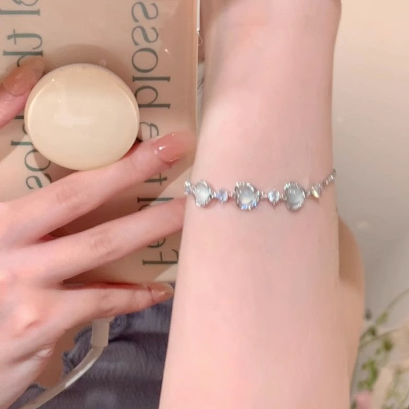Gelang Cinta Batu Mata Kucing – Elegan & Trendy untuk Wanita perhiasandirect