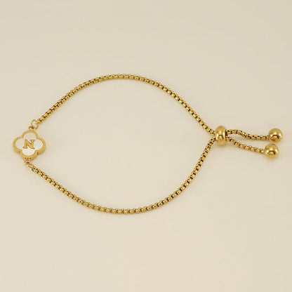 Gelang Fashion Four-Leaf Lucky Clover Huruf Inisial Nama Anda Berlapis Emas Dapat Disesuaikan - perhiasandirect