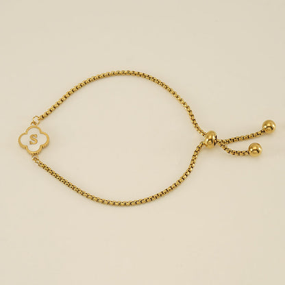 Gelang Fashion Four-Leaf Lucky Clover Huruf Inisial Nama Anda Berlapis Emas Dapat Disesuaikan - perhiasandirect