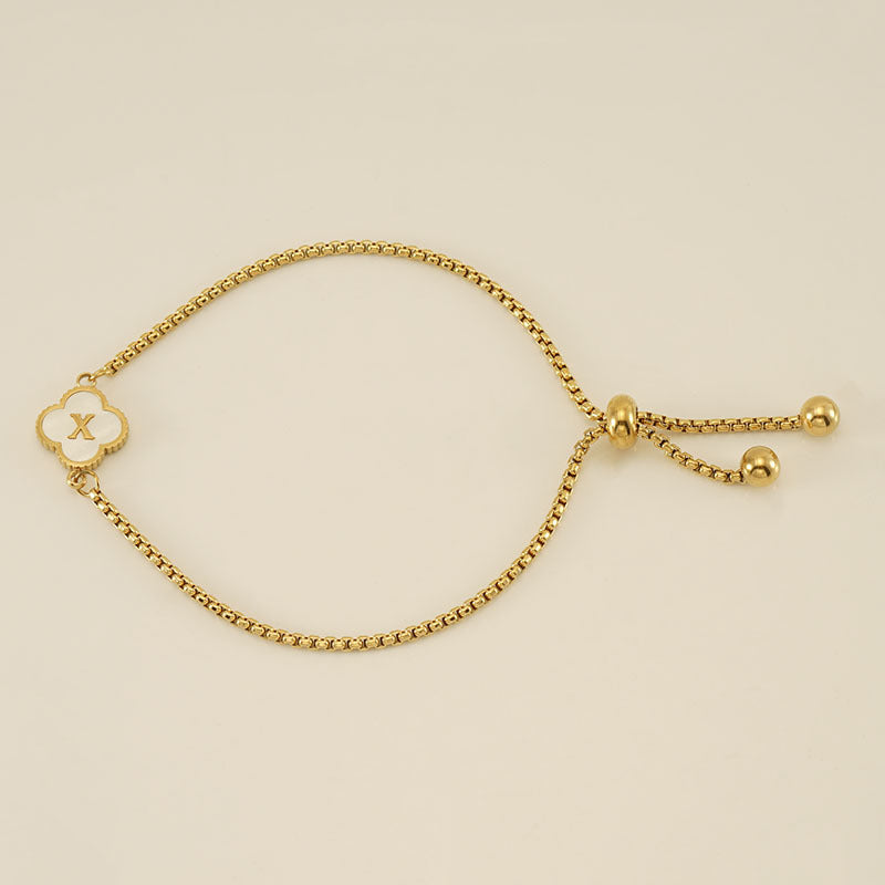 Gelang Fashion Four-Leaf Lucky Clover Huruf Inisial Nama Anda Berlapis Emas Dapat Disesuaikan - perhiasandirect
