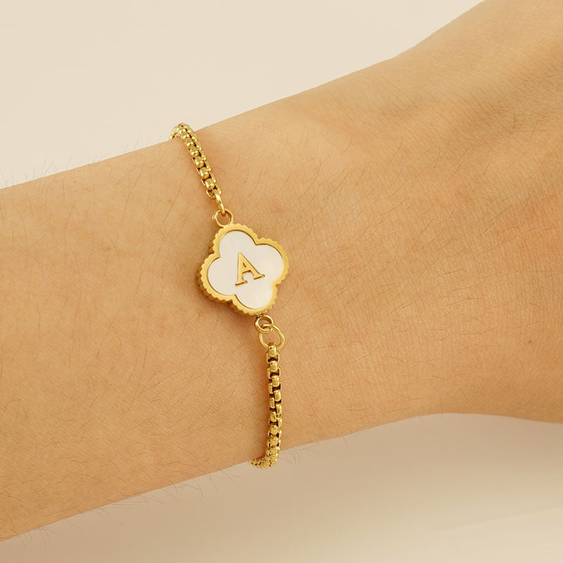 Gelang Fashion Four-Leaf Lucky Clover Huruf Inisial Nama Anda Berlapis Emas Dapat Disesuaikan - perhiasandirect5.1