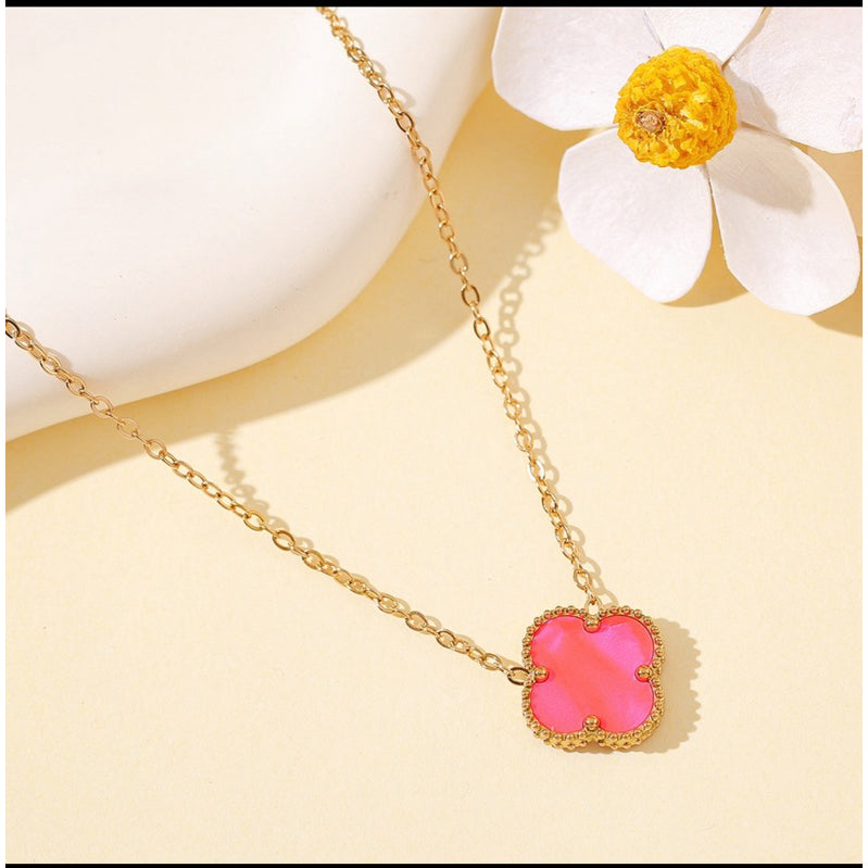 Kalung Four-leaf Clover 13mm Bolak-balik Titanium Anti Karat&Anti Luntur Harga Grosir - perhiasandirect