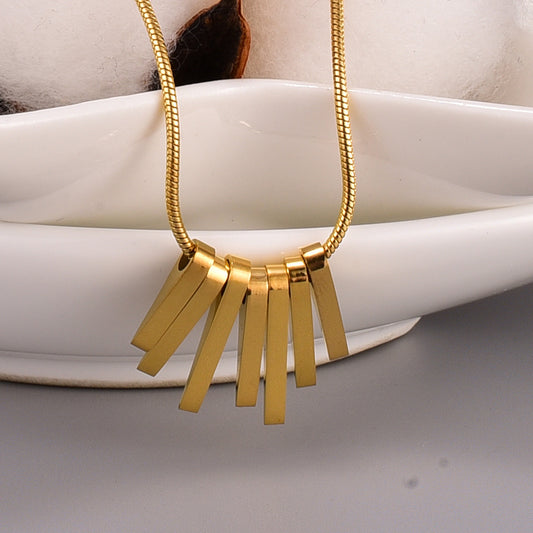 Kalung Fringe Emas 18k Wanita - Perhiasan Stainless Steel Elegan Anti Kusam, Aksesoris Harian Trendy, Hadiah untuk Pacar, Grosir Harga Terbaik