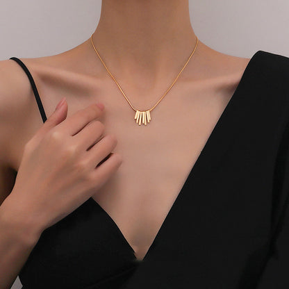 Kalung Fringe Emas 18k Wanita - Perhiasan Stainless Steel Elegan Anti Kusam, Aksesoris Harian Trendy, Hadiah untuk Pacar, Grosir Harga Terbaik5
