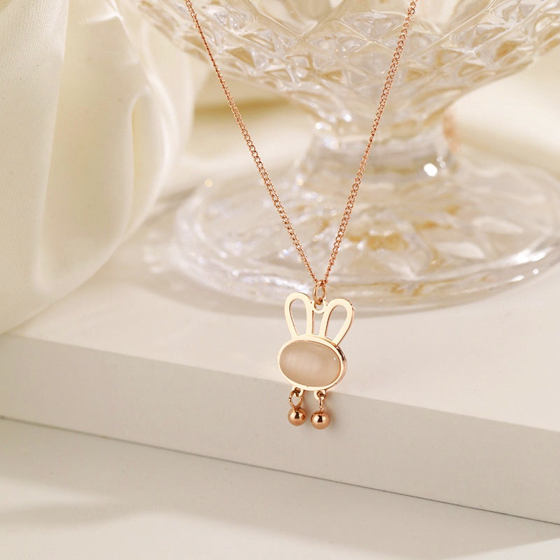 Kalung Kelinci Berlian Putih Wanita - Perhiasan Stainless Steel Elegan, Pendant Klasik dengan Rantai Emas, Grosir Harga Terbaik 5