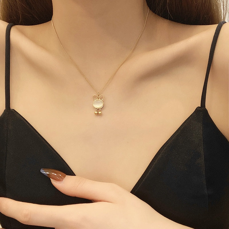 Kalung Kelinci Berlian Putih Wanita - Perhiasan Stainless Steel Elegan, Pendant Klasik dengan Rantai Emas, Grosir Harga Terbaik 7