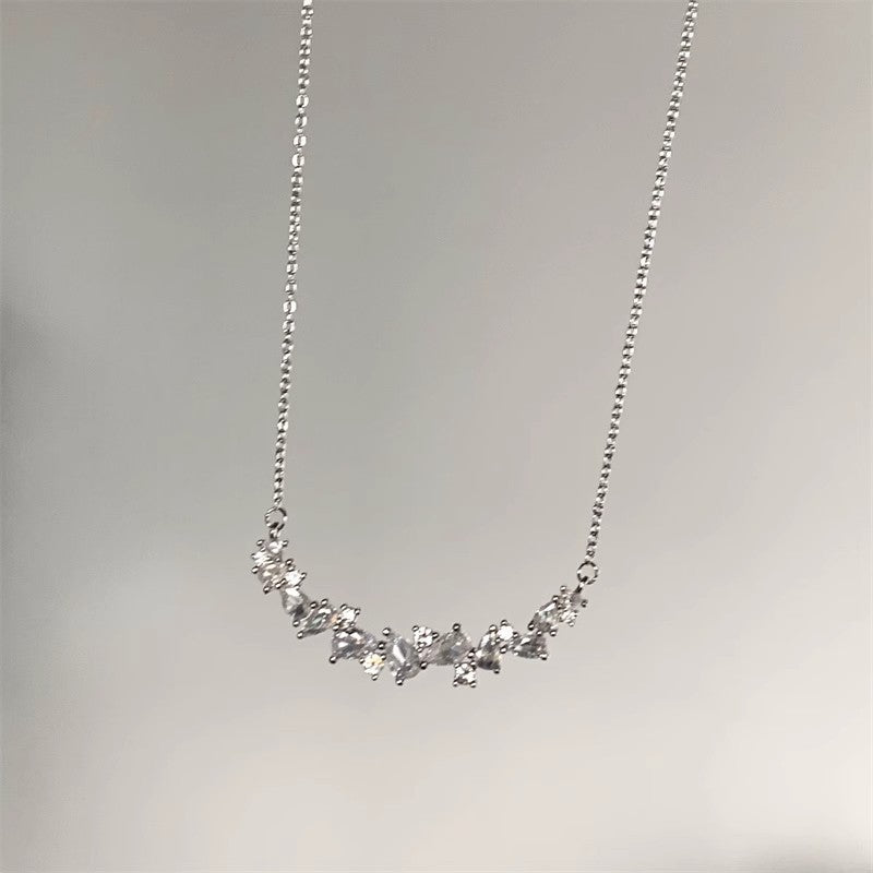 Kalung Wanita Bunga Wisteria Senyum – Hadiah Manis untuk Pacar & Sahabat, Cocok untuk Ulang Tahun perhiasandirect