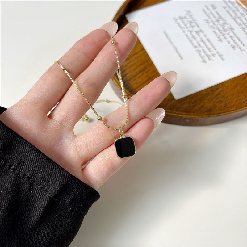 Kalung Kotak Hitam Pembawa Keberuntungan - Stainless Steel Lapis Emas 18K Anti Kusam - 我的商店