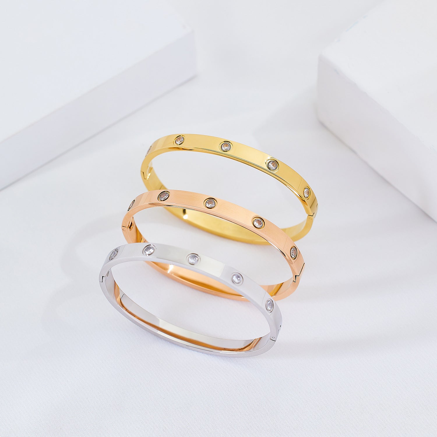 Gelang Berlian Mewah 18k Emas untuk Wanita - Bangle Stainless Steel Anti Pudar | Aksesoris Perhiasan Elegan - 我的商店