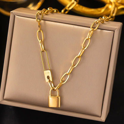 Kalung Wanita Peniti dengan Liontin Kunci Lapis Emas 18K - Stainless Steel, Elegan & Cocok untuk Hadiah! - 我的商店