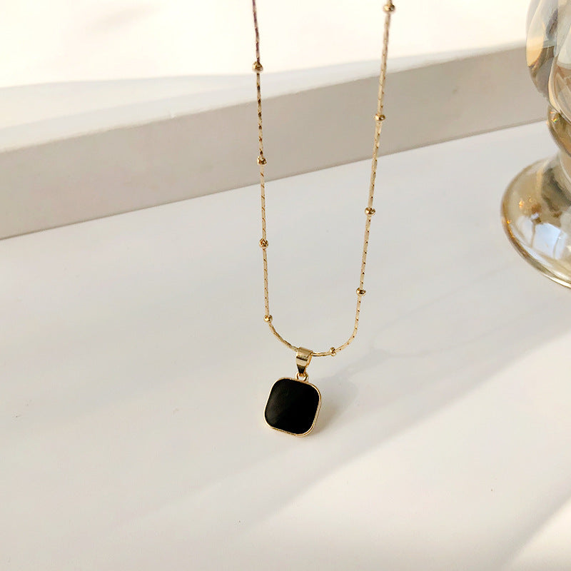 Kalung Kotak Hitam Pembawa Keberuntungan - Stainless Steel Lapis Emas 18K Anti Kusam - 我的商店