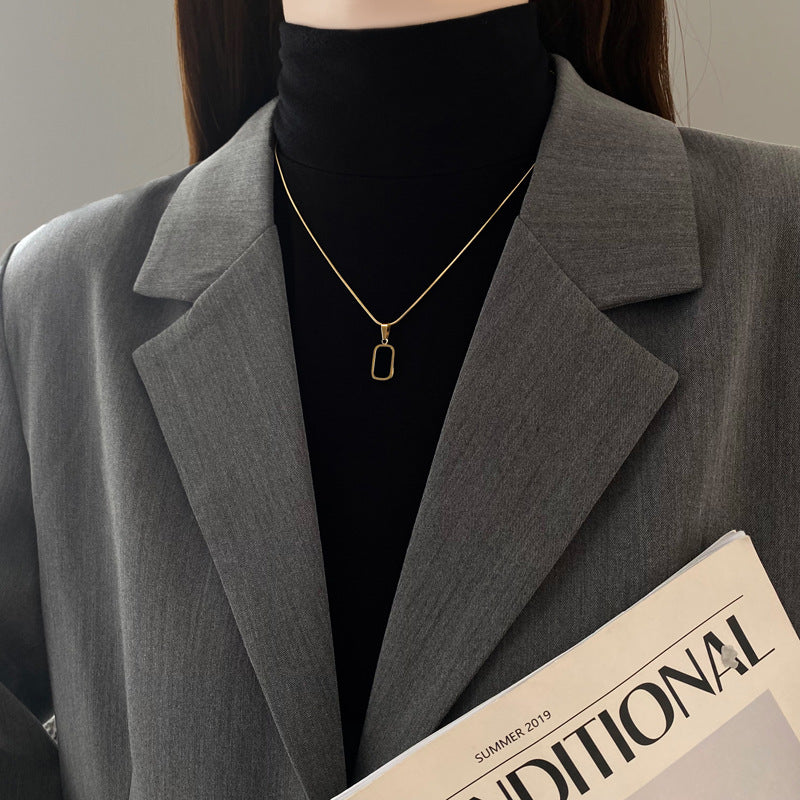 Kalung Kotak Hitam Pembawa Keberuntungan - Stainless Steel Lapis Emas 18K Anti Kusam - 我的商店