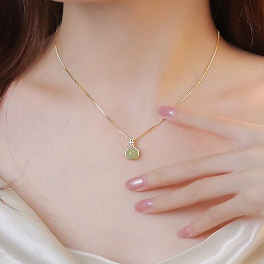 Kalung Giok Hetian Emas 18K - Stainless Steel Anti Kusam, Aksesoris Fashion & Pembawa Rezeki - 我的商店