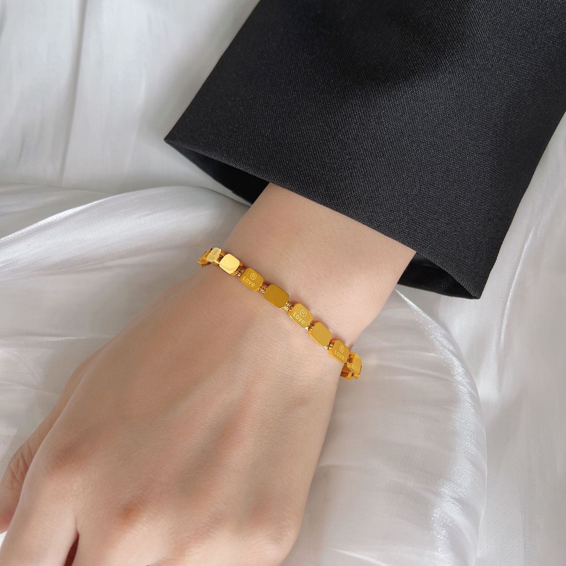 Gelang Emas untuk Wanita - Rantai Stainless Steel Anti Pudar | Bangle Aksesoris Perhiasan Elegan - 我的商店