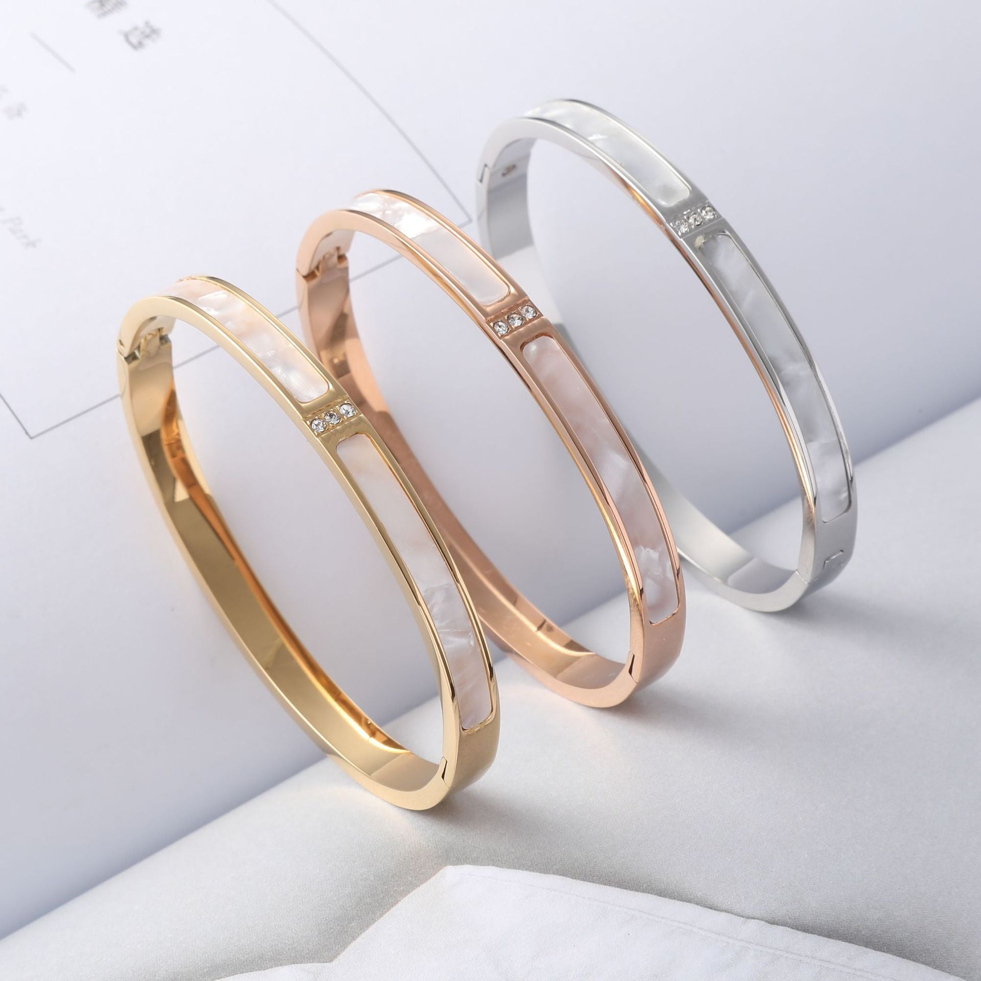 Gelang Wanita Sederhana Gaya Korea - Stainless Steel, Tidak Pudar, Elegan & Trendi! - 我的商店